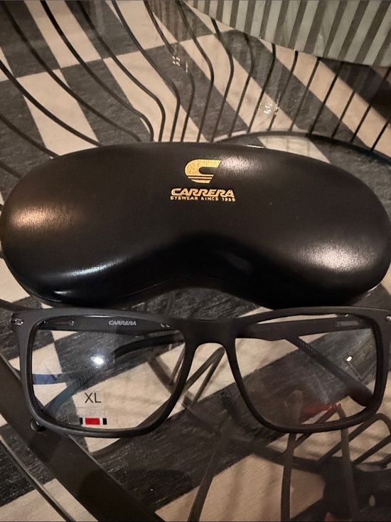 Carrera Other - Carrera Black Matte VR/AR Frame with Gold Logo Case